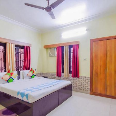 Hotel Orient Residency Колката Екстериор снимка