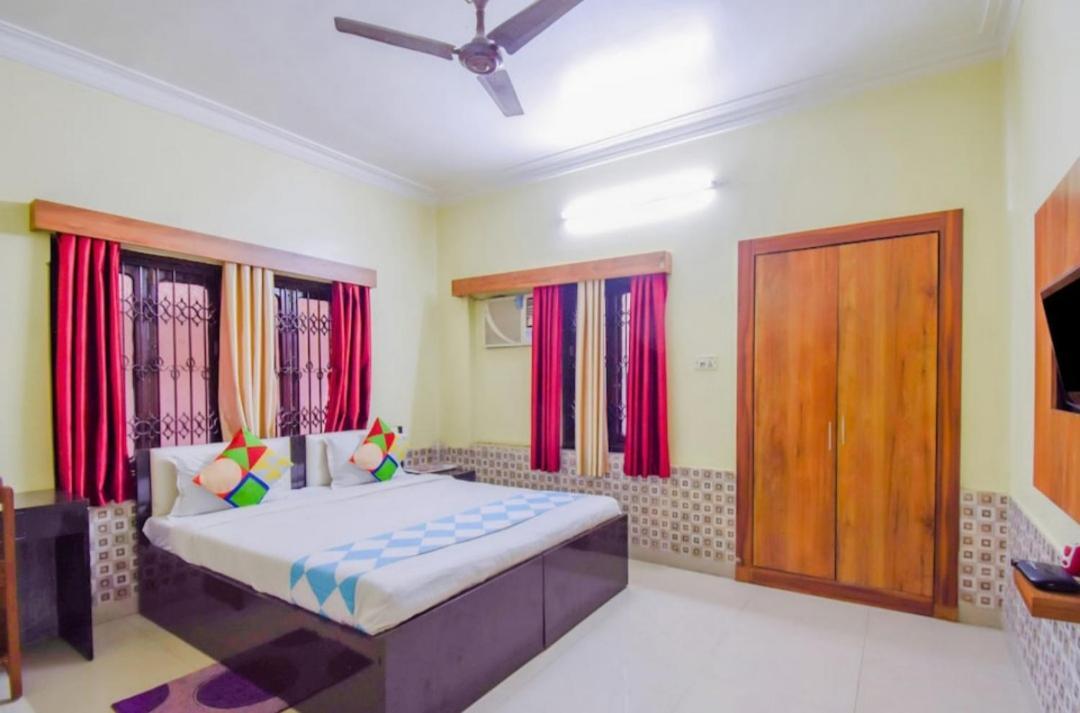 Hotel Orient Residency Колката Екстериор снимка