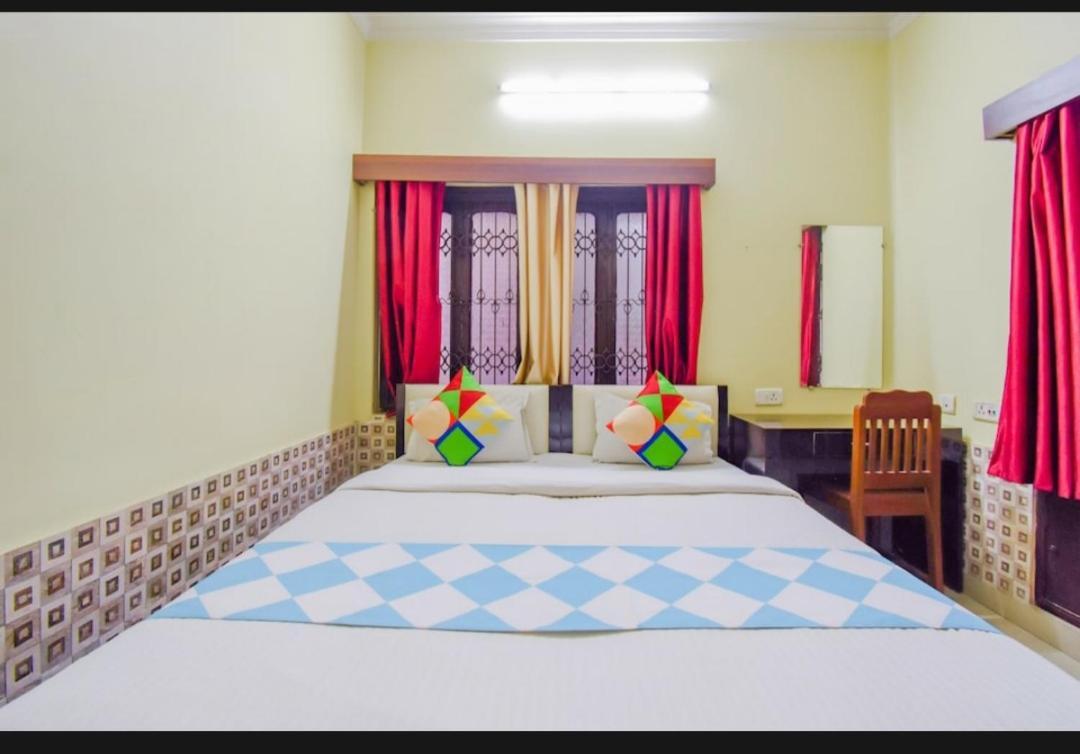 Hotel Orient Residency Колката Екстериор снимка