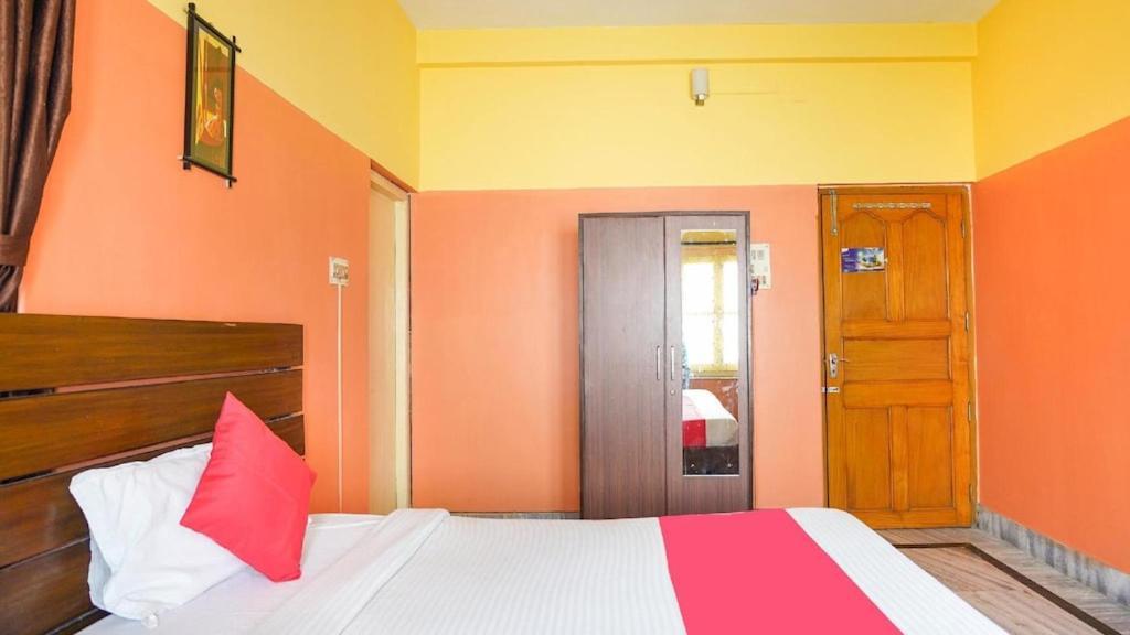 Hotel Orient Residency Колката Екстериор снимка