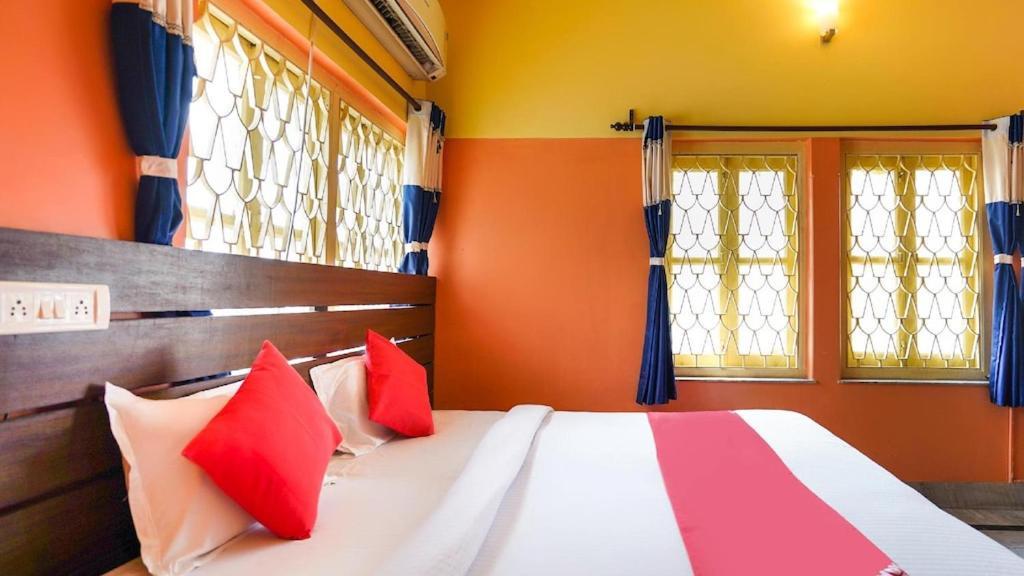 Hotel Orient Residency Колката Екстериор снимка